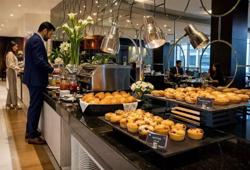 Hotelli Millennium Central Downtown