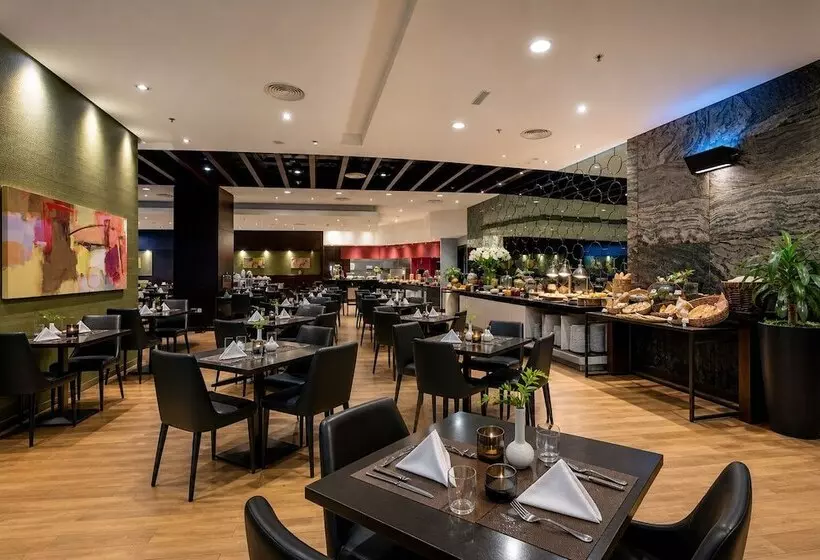 Hotelli Millennium Central Downtown
