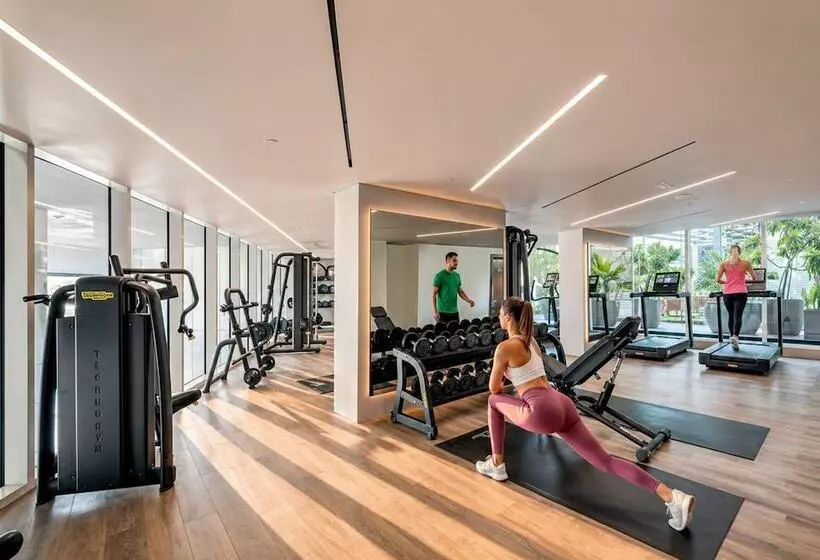 Hotelli Millennium Central Downtown