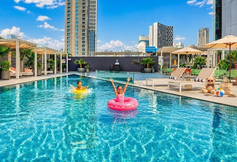 Hotelli Millennium Central Downtown