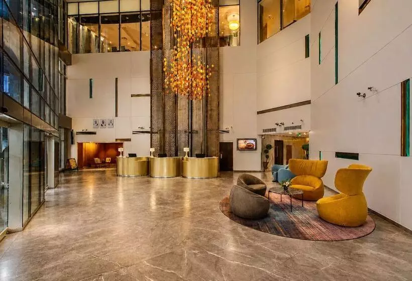 Hotelli Millennium Central Downtown