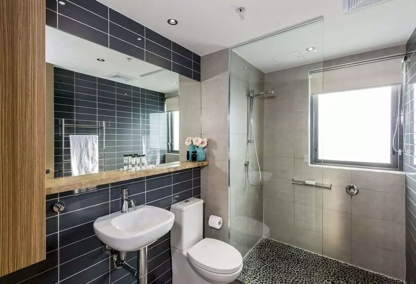 ホテル Oaks Redcliffe Mon Komo Suites