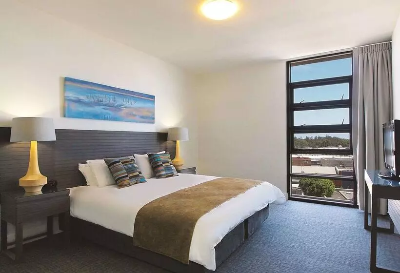 ホテル Oaks Redcliffe Mon Komo Suites