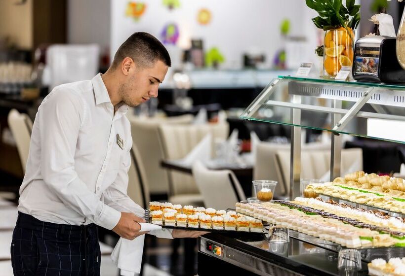 Prestige Deluxe Hotel Aquapark Club   All Inclusive