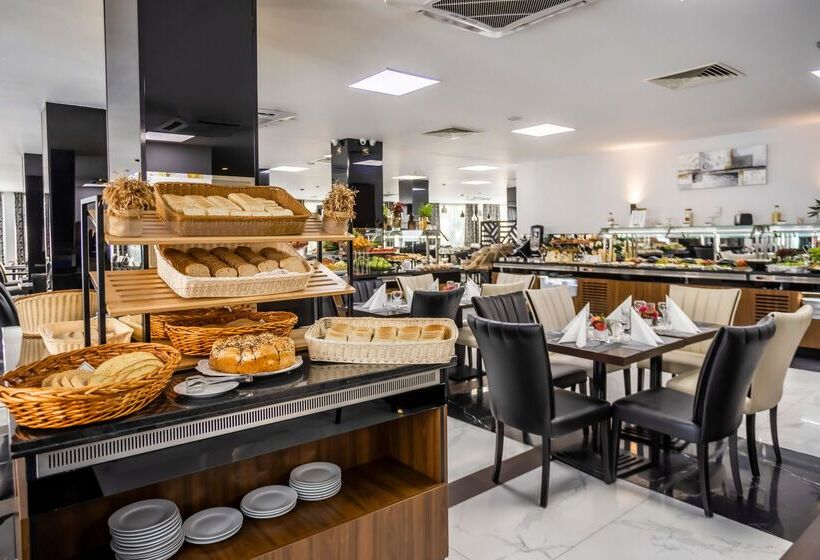 Prestige Deluxe Hotel Aquapark Club   All Inclusive