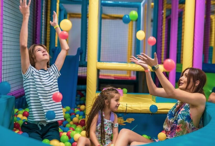 Prestige Deluxe Hotel Aquapark Club   All Inclusive