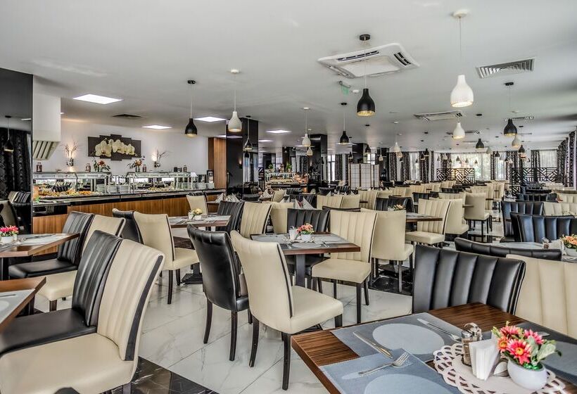 Prestige Deluxe Hotel Aquapark Club   All Inclusive