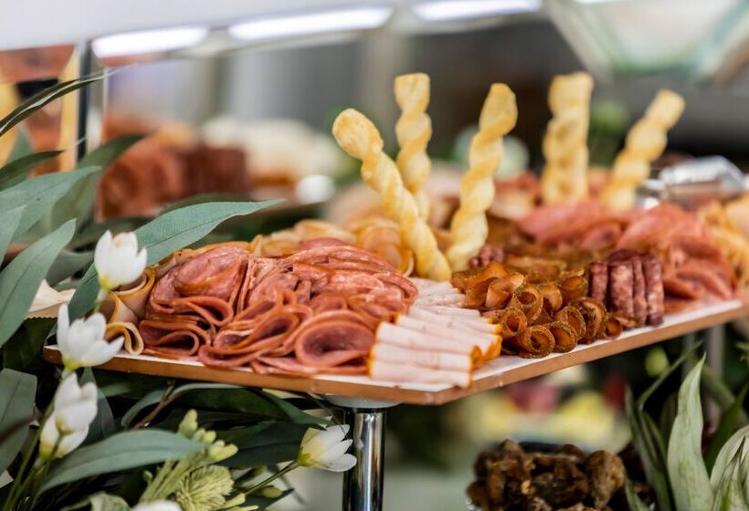 Prestige Deluxe Hotel Aquapark Club   All Inclusive