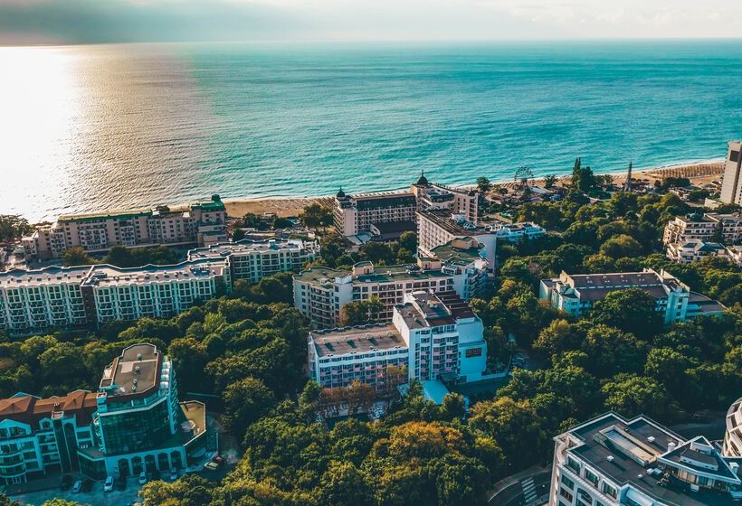 Prestige Deluxe Hotel Aquapark Club   All Inclusive