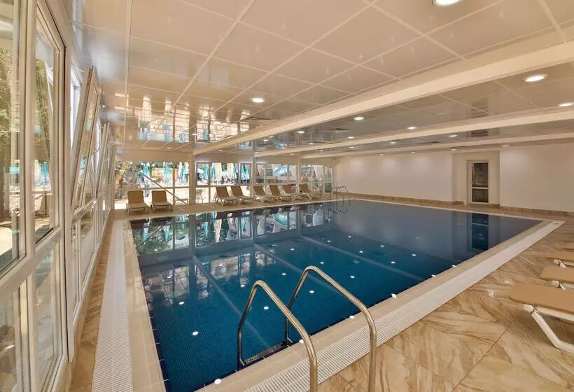 Prestige Deluxe Hotel Aquapark Club All Inclusive