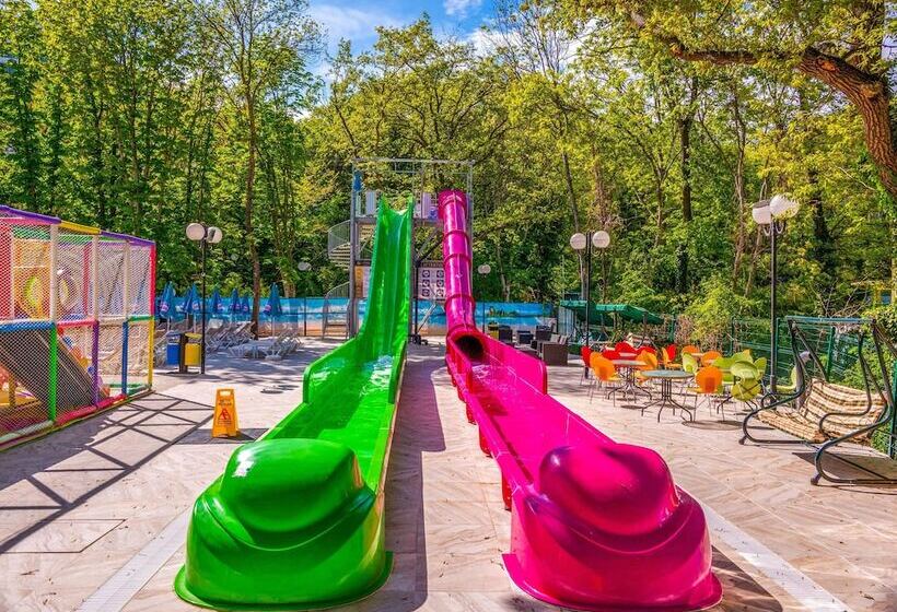 Prestige Deluxe Hotel Aquapark Club   All Inclusive