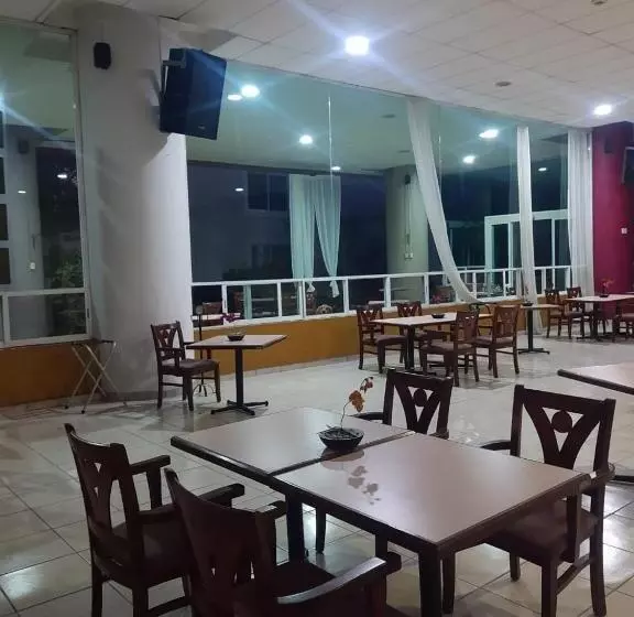 هتل Quinta Loriffe