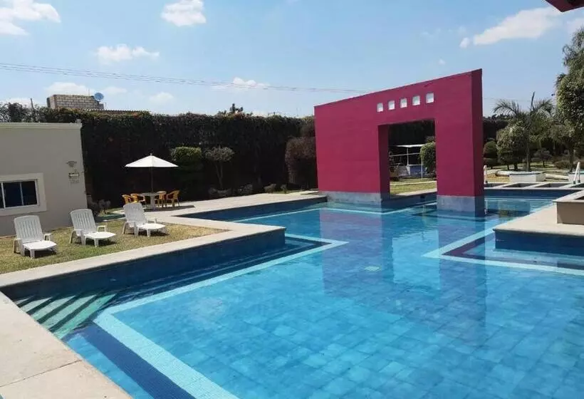 هتل Quinta Loriffe