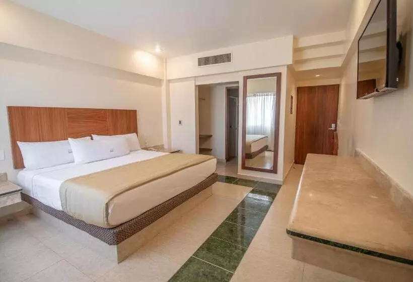 Отель Real Del Sol Zona Expo E Industrial