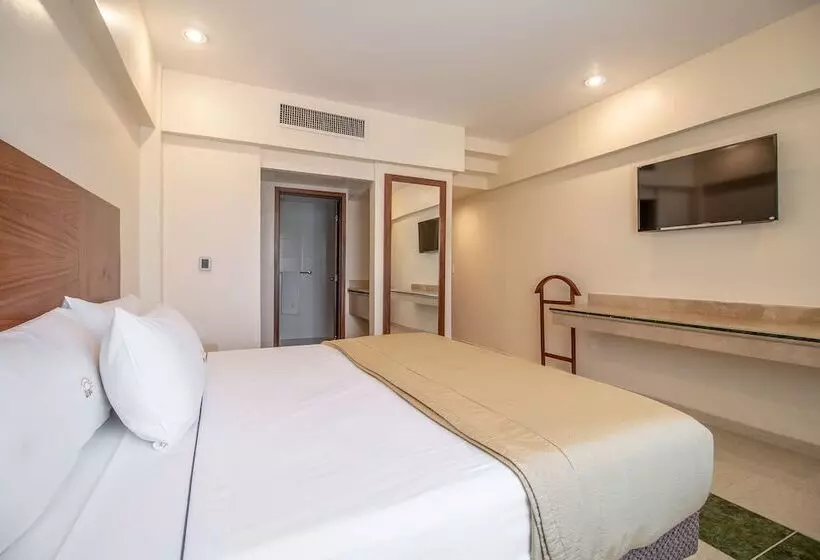 Отель Real Del Sol Zona Expo E Industrial