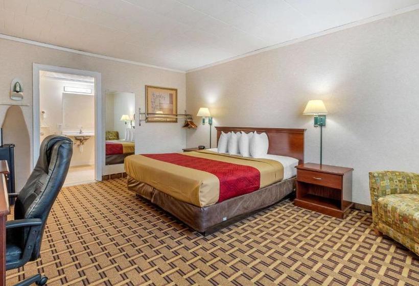 فندق Rodeway Inn Mystic