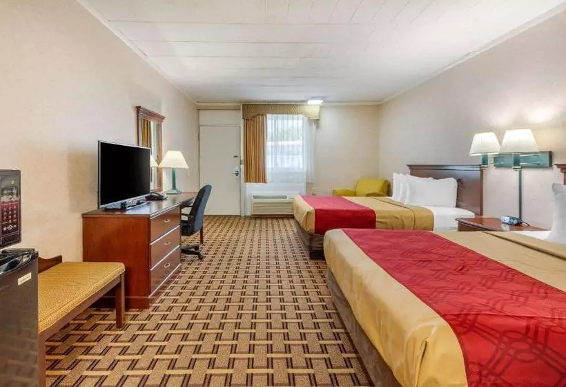 فندق Rodeway Inn Mystic