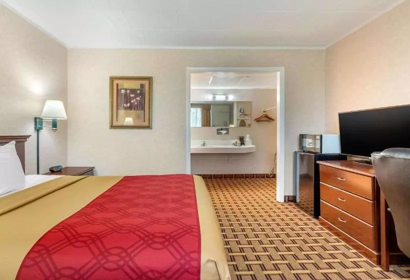 فندق Rodeway Inn Mystic