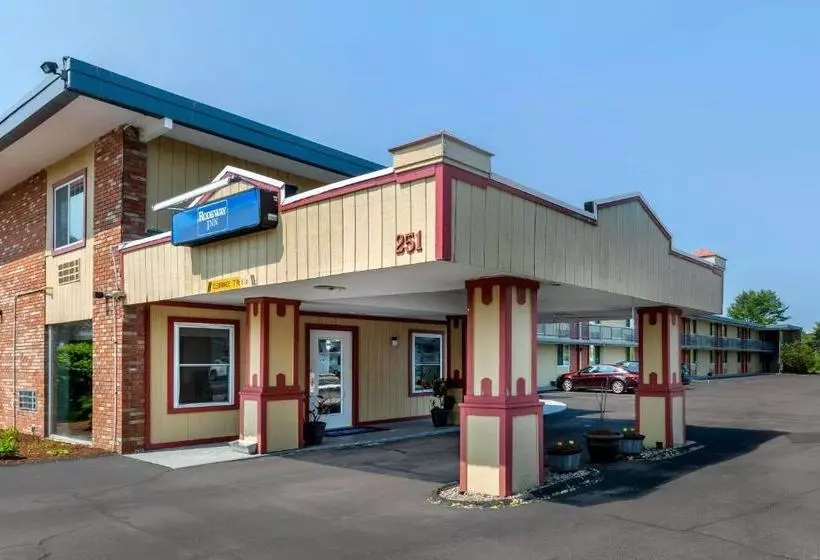 فندق Rodeway Inn Mystic