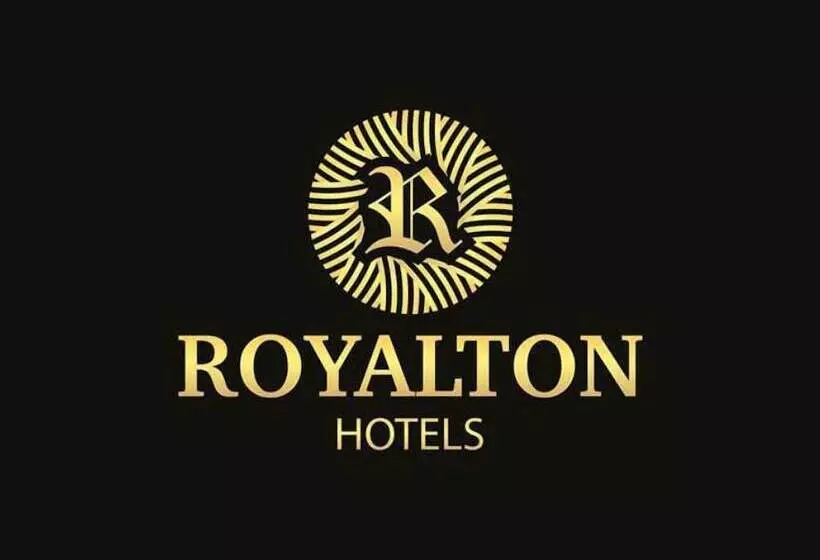 호텔 Royalton Hyderabad Abids