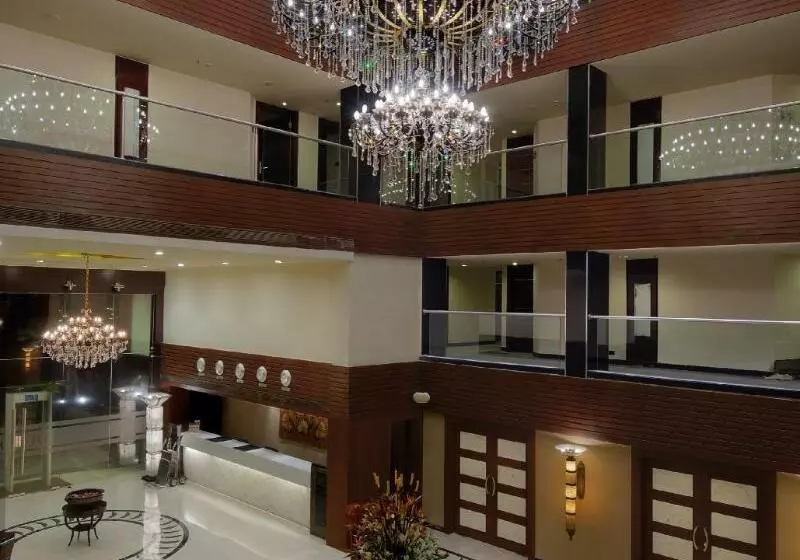 호텔 Royalton Hyderabad Abids