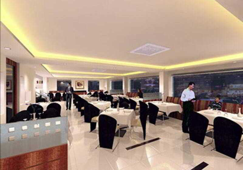 호텔 Royalton Hyderabad Abids