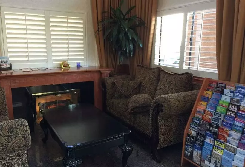 호텔 Travelodge By Wyndham Chatsworth