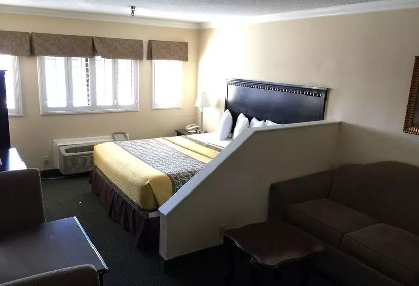 ホテル Travelodge By Wyndham Chatsworth