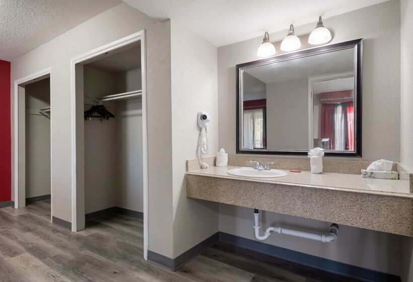 Surestay Plus Hotel By Best Western San Antonio North