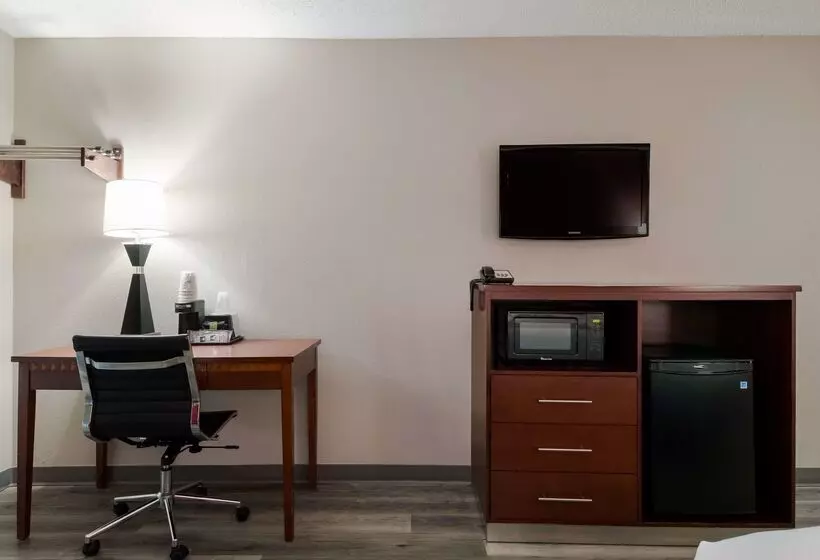 Surestay Plus Hotel By Best Western San Antonio North