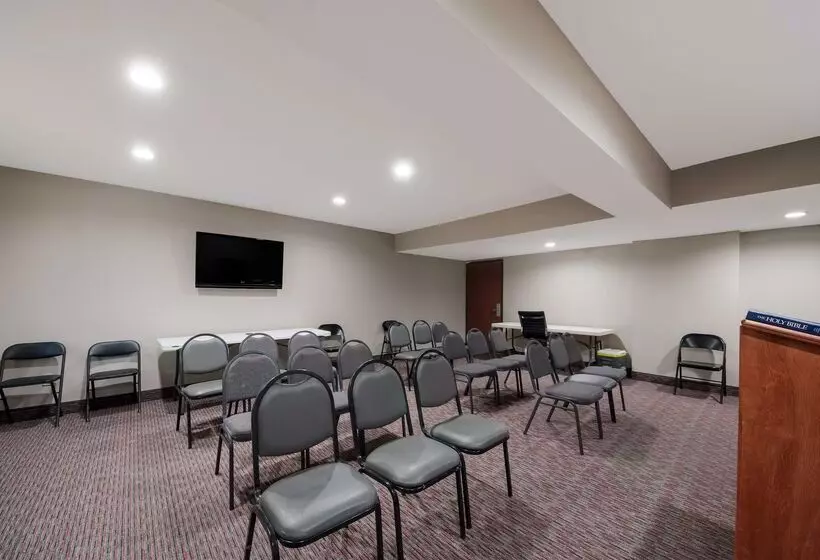 Surestay Plus Hotel By Best Western San Antonio North