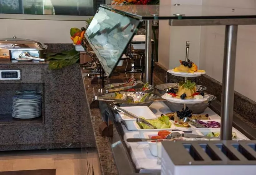 Golden Tulip Zanzibar Airport Hotel & Spa