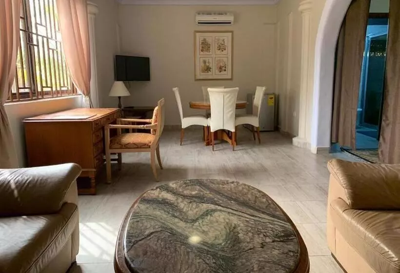 Hotelli Aborigines Beach Resort