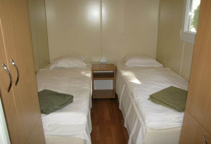 Hotel Balatontourist Füred Kemping&üdülőfalu