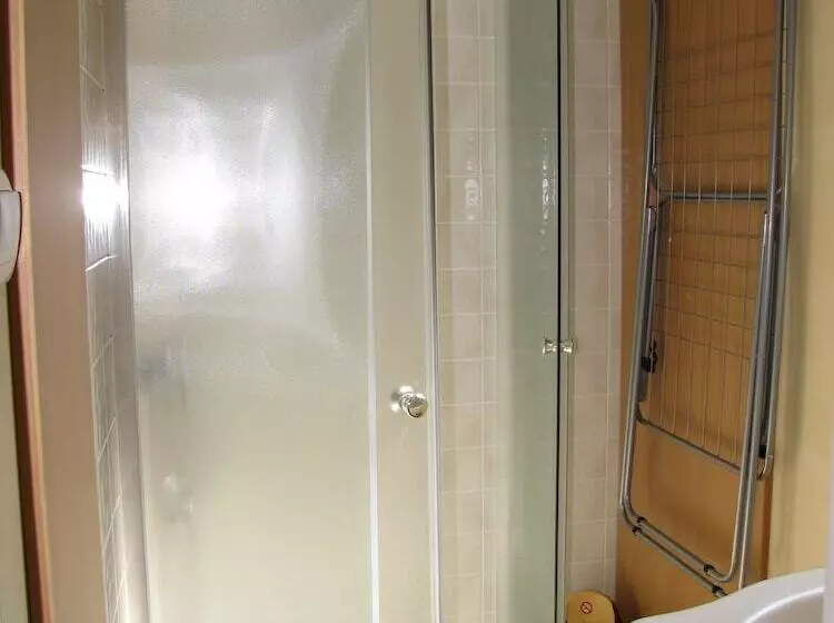 ホテル Balatontourist Füred Kemping&üdülőfalu