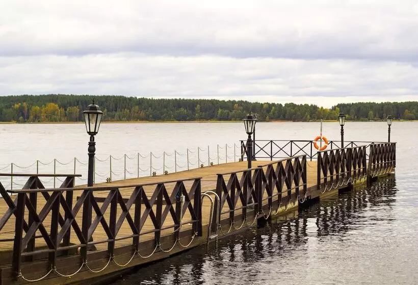 ホテル Country Club Dacha