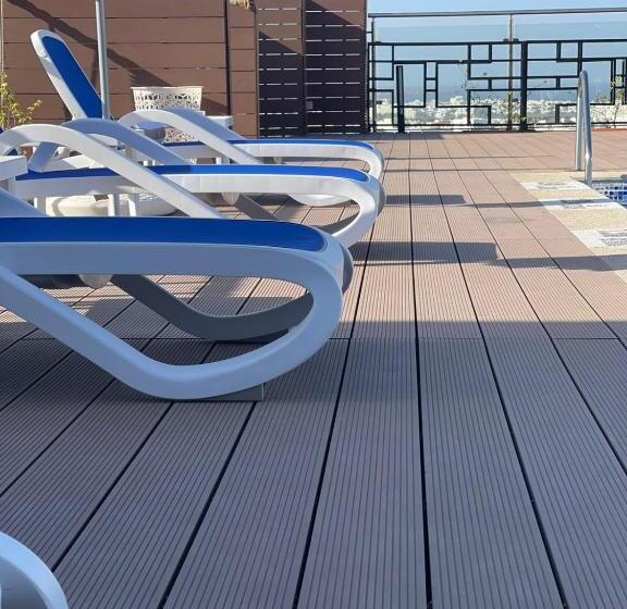 هتل Grand Tourist