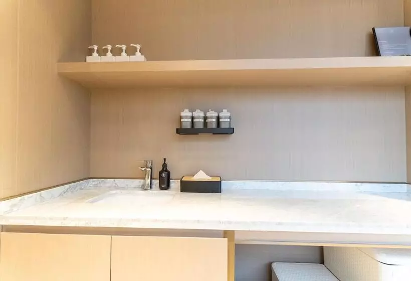 هتل Ji  Shanghai The Bund Sichuan Zhong Road