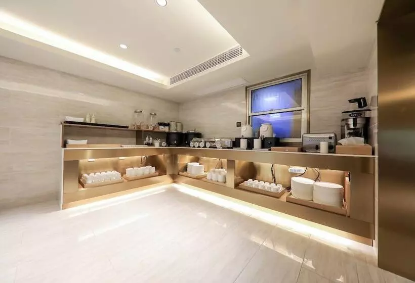 هتل Ji  Shanghai The Bund Sichuan Zhong Road