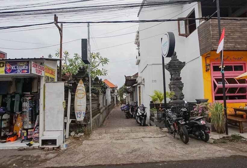 בית מלון כפרי Karan Homestay Canggu