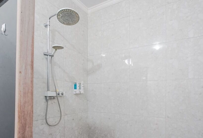 בית מלון כפרי Karan Homestay Canggu