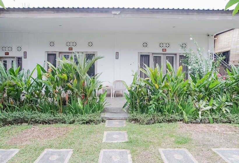 בית מלון כפרי Karan Homestay Canggu