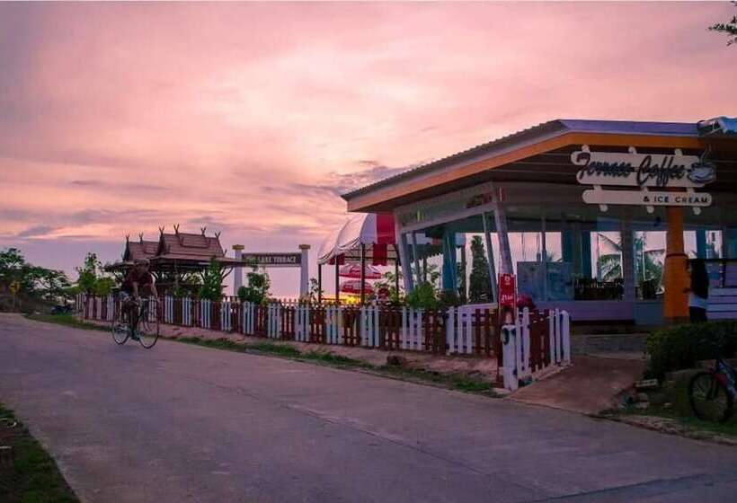 酒店 Lake Terrace Resort