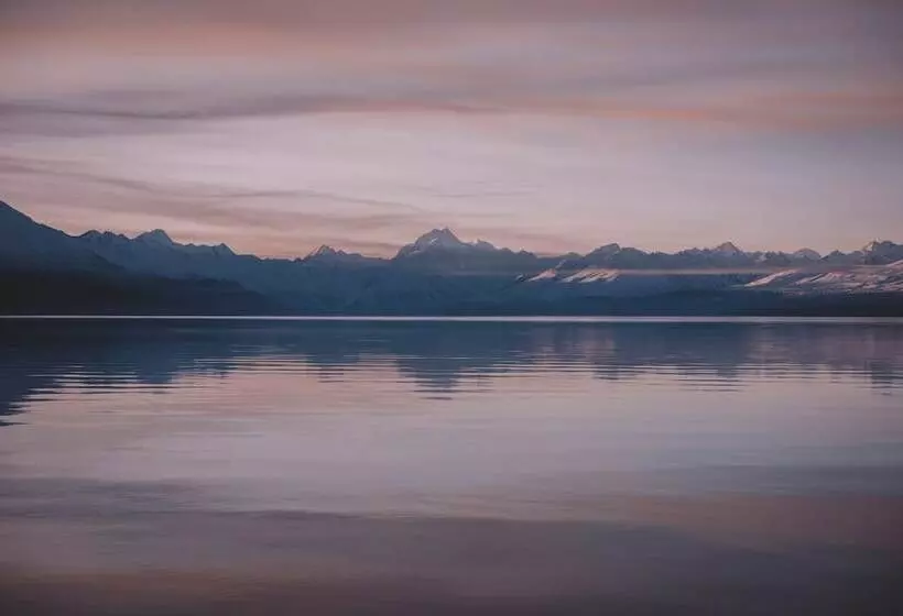 Hotelli Lakestone Lodge