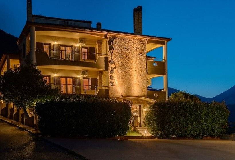 בית מלון כפרי Naiades