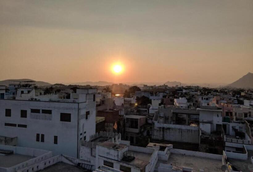 בית מלון כפרי Panna Palace Guest House