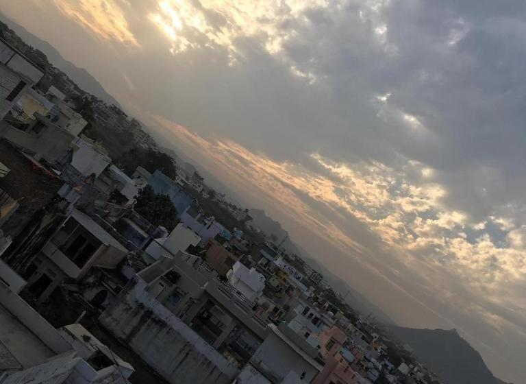 בית מלון כפרי Panna Palace Guest House