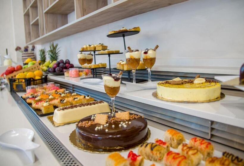 هتل Stefan Village