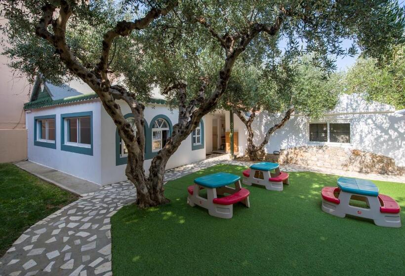 هتل Stefan Village