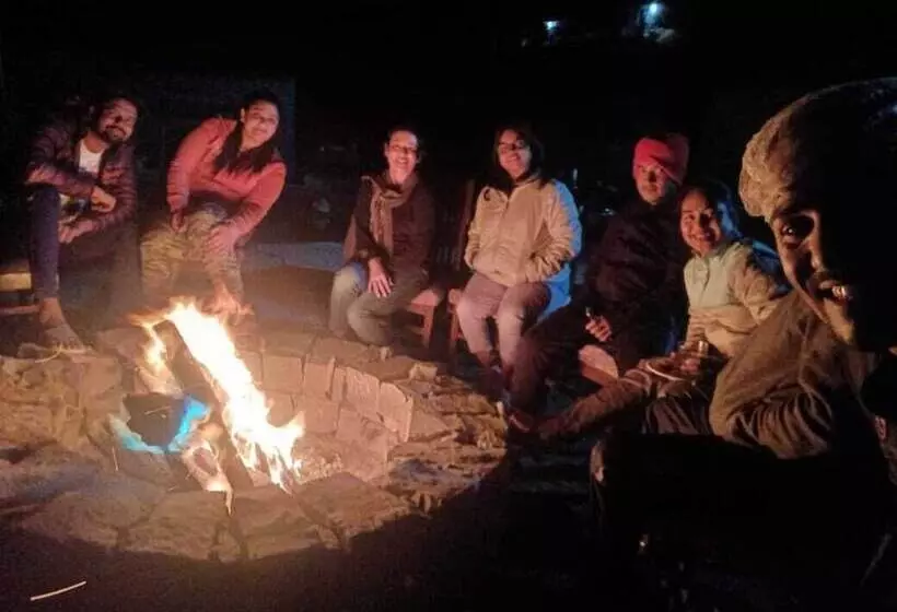 ホテル 8fold By Larisa, Jibhi